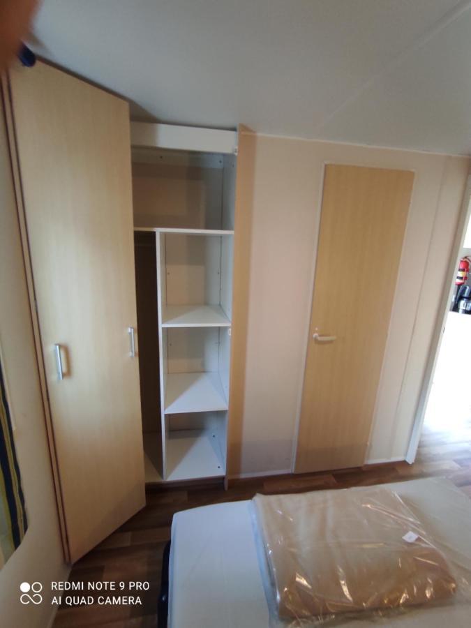 Mobil home 5-6 personnes - climatisé Port-la-Nouvelle Exterior foto